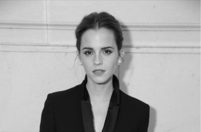Ascolta Emma Watson cantare un brano da “La Bella e La Bestia”