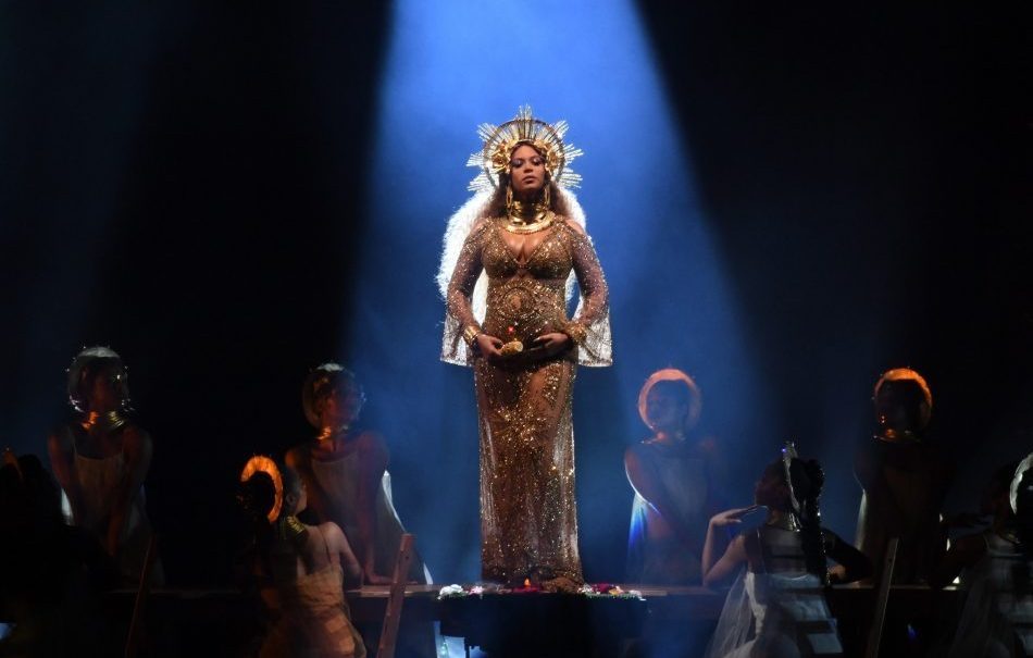 Beyoncé, Jay Z e Dj Khaled uniscono le forze e pubblicano “Shining”