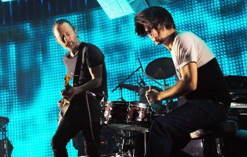 Thom Yorke e Johnny Greenwood durante il concerto dei Radiohead alla O2 Arena di Londra, foto di Jim Dyson/Getty Images