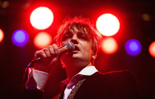 Peter Doherty durante un concerto al Huxleys Neue Welt di Berlino il 25 febbraio 2017. Foto di Jakubaszek/Redferns