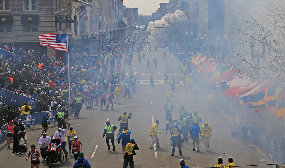 Boston, 15 aprile 2013. Un'immagine scattata dopo l'attentato che provocò tre morti e 264 feriti. Foto di David L. Ryan/The Boston Globe via Getty Images