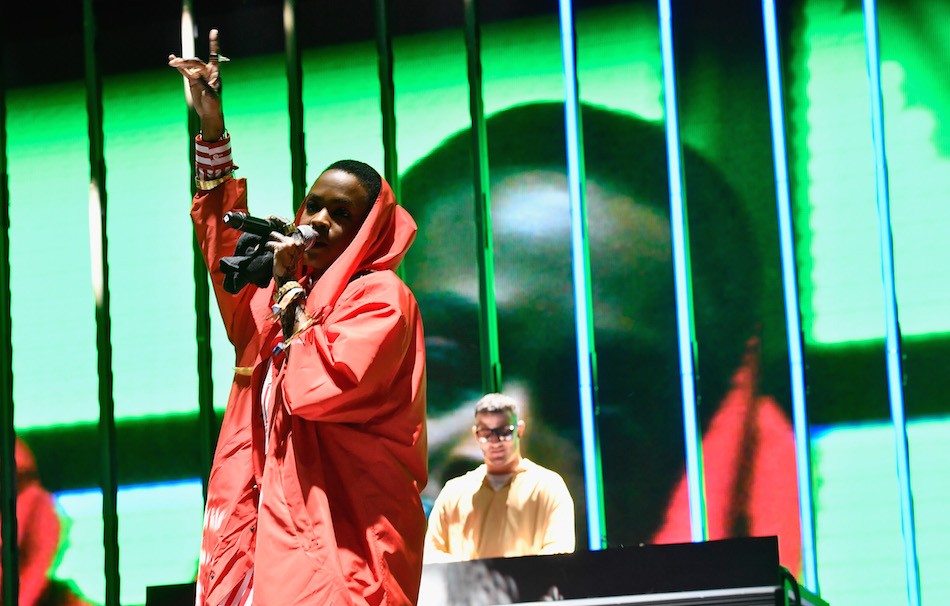 Lauryn Hill a sorpresa sul palco del Coachella insieme a DJ Snake il 15 aprile. Foto di Frazer Harrison/Getty Images for Coachella