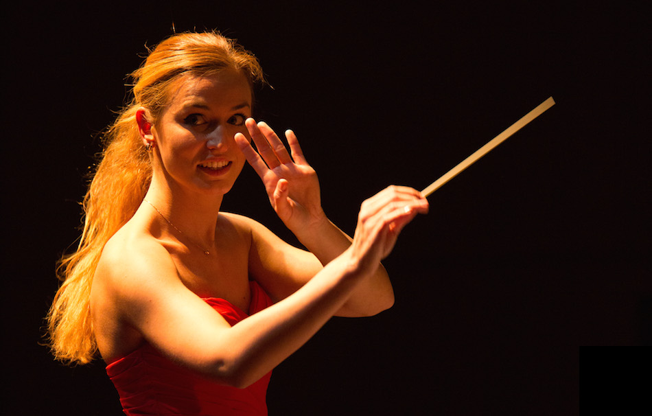 Beatrice Venezi è la direttrice di orchestra della Scarlatti di Napoli. Foto: Marco Mazzarri