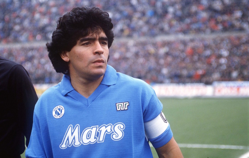 Lo stadio San Paolo di Napoli verrà intitolato a Diego Armando Maradona