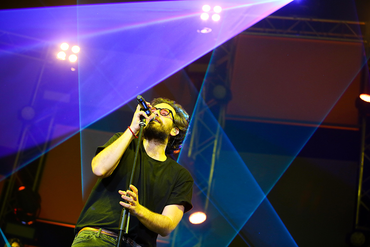 Thegiornalisti, Tommaso Paradiso, Francesco Mandelli, Federico Russo, Calcutta, Forum Assago, foto, gallery, Continuità, Promiscuità, Arianna Carotta,