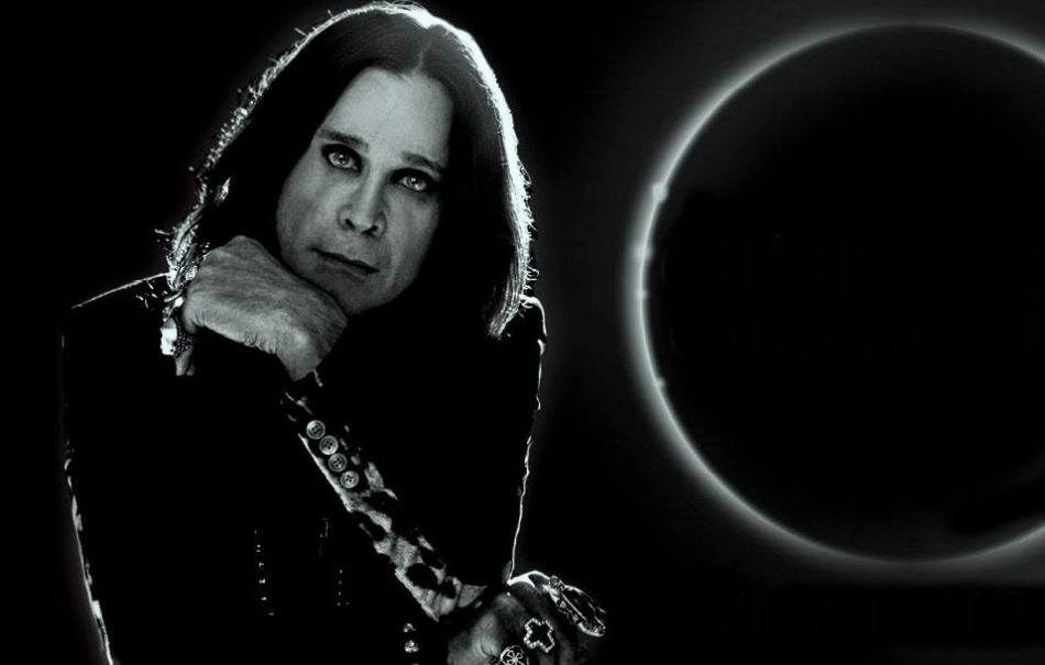 Ozzy Osbourne ha cantato ‘Bark at the Moon’ sotto l’eclisse solare