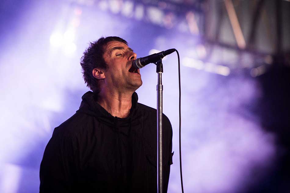 Liam Gallagher ha suonato dal vivo il nuovo singolo ‘Shockwave’