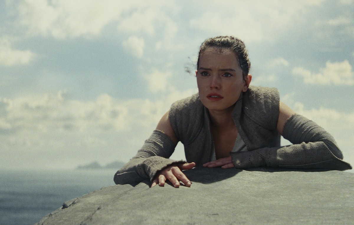 Un'immagine del prossimo film "Gli Ultimi Jedi", in uscita il 13 dicembre