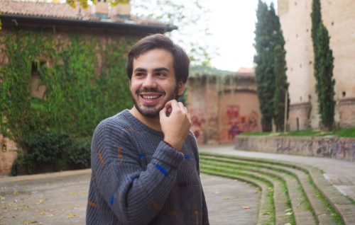 Maiole è del 1995, nato a Santa Maria Capua a Vetere, vive Bologna e studia economia. Foto: Lucia Lercker e Giorgia Salerno