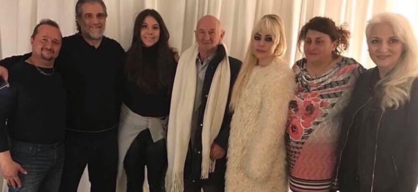 Gaga coi parenti