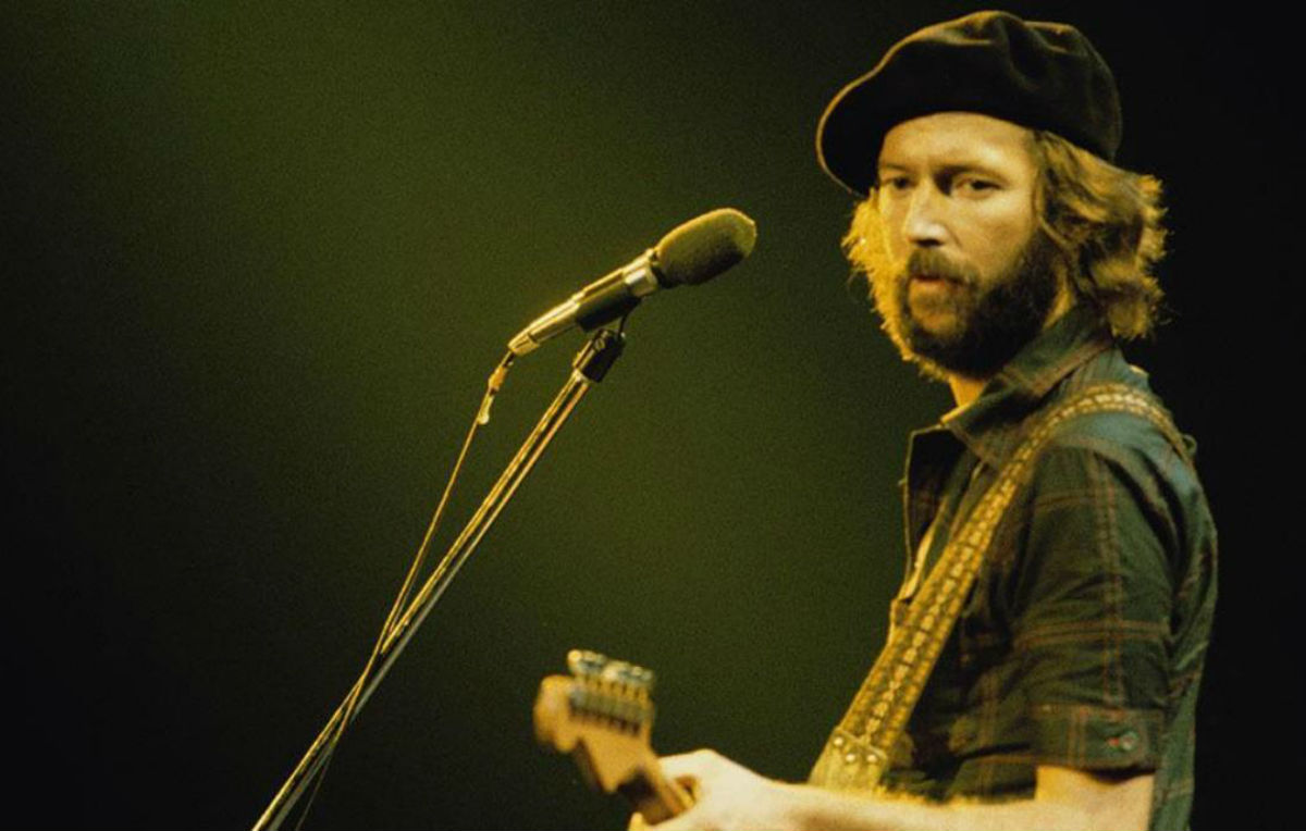 Una donna è stata condannata per avere cercato di vendere un bootleg di Clapton su eBay