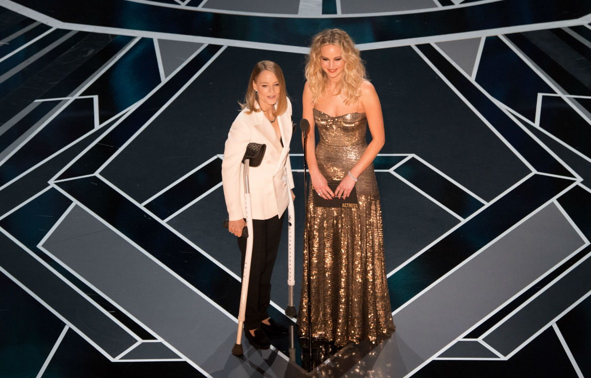 Jodie Foster e Jennifer Lawrence. Credit: Sara Wood / A.M.P.A.S. 