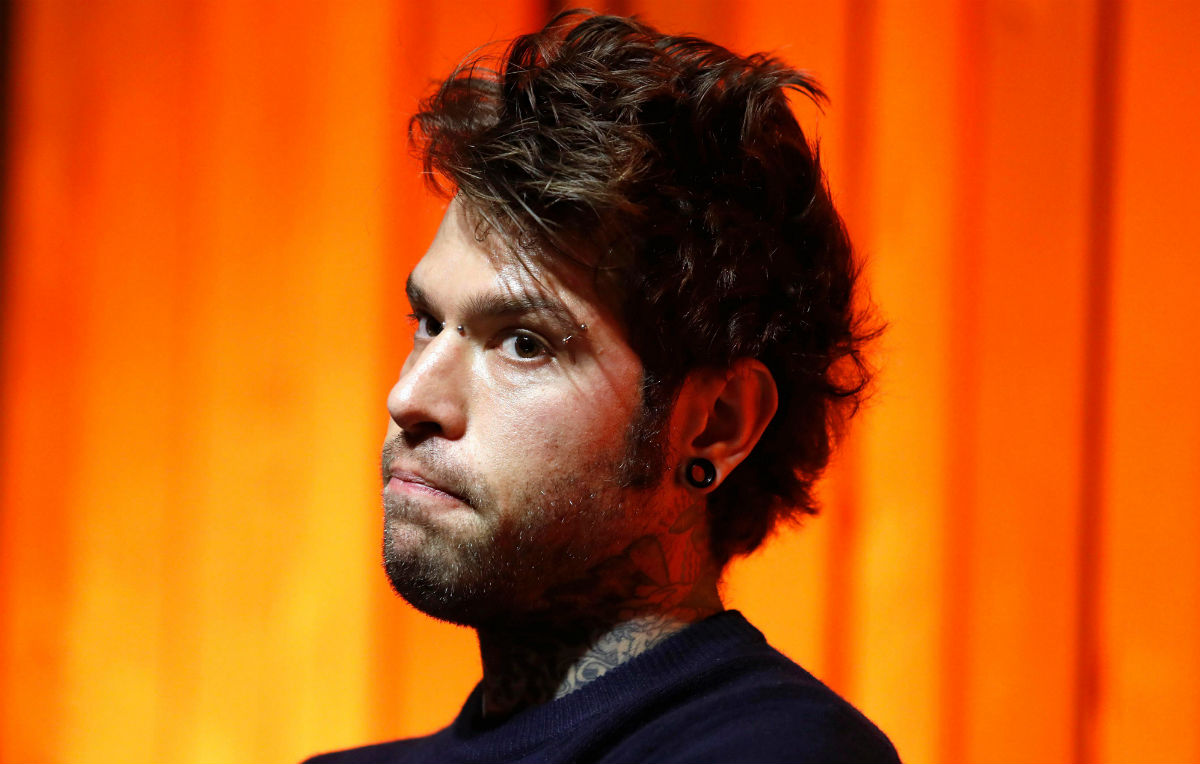 Fedez: «Pubblicare le foto del proprio figlio è sbagliato, ma la codeina va bene?»