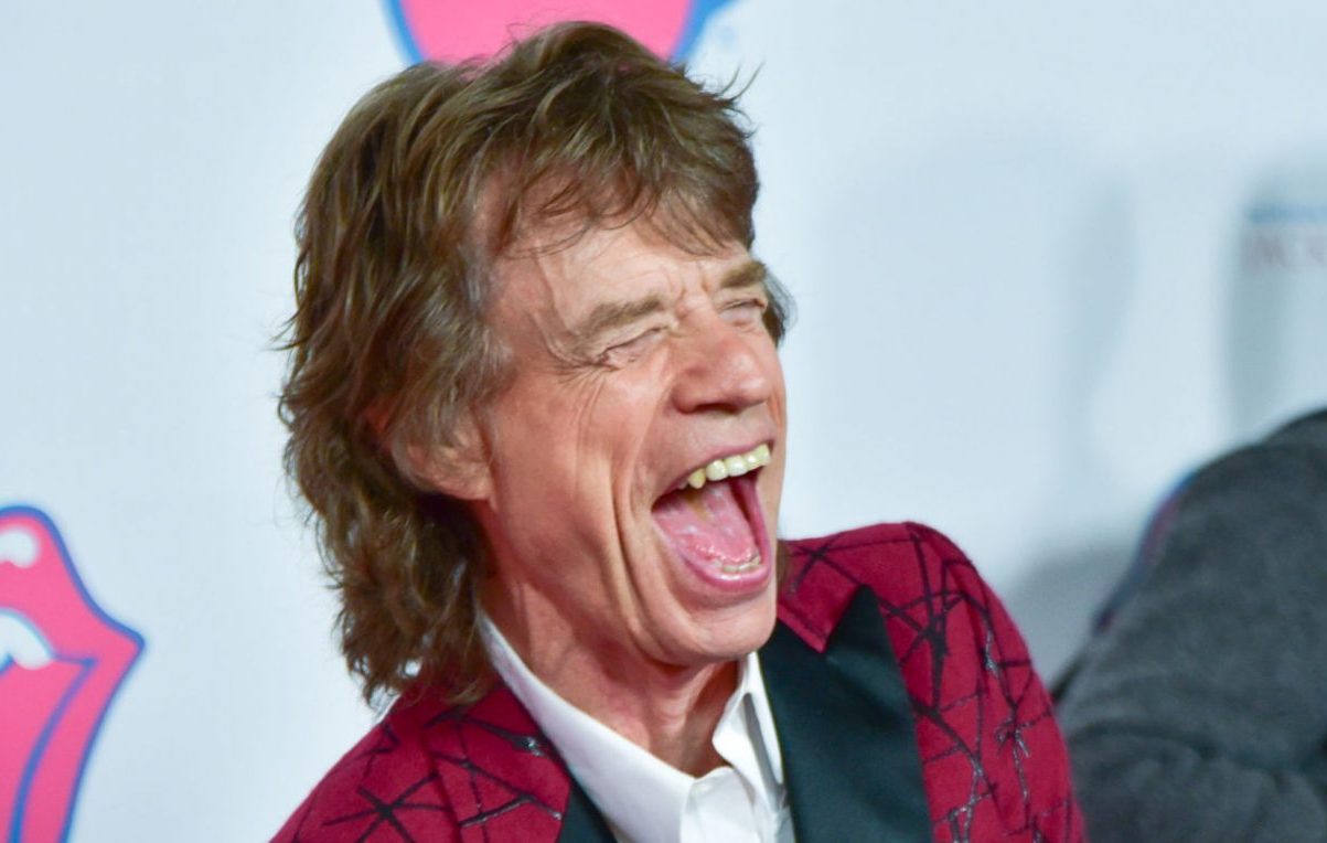 Mick Jagger commenta tutte le foto Instagram del figlio (ed è bellissimo)