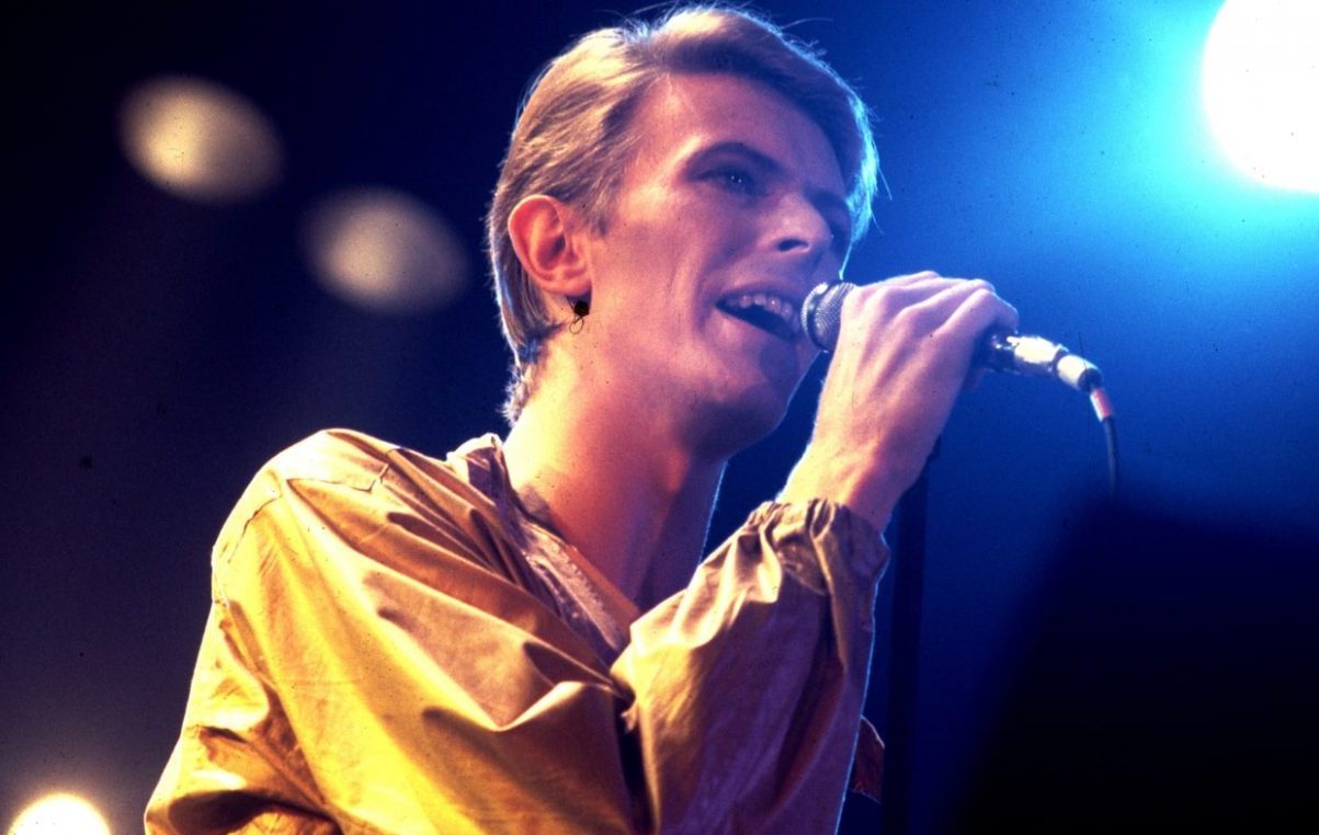David Bowie: ascolta la nuova versione di “Zeroes”