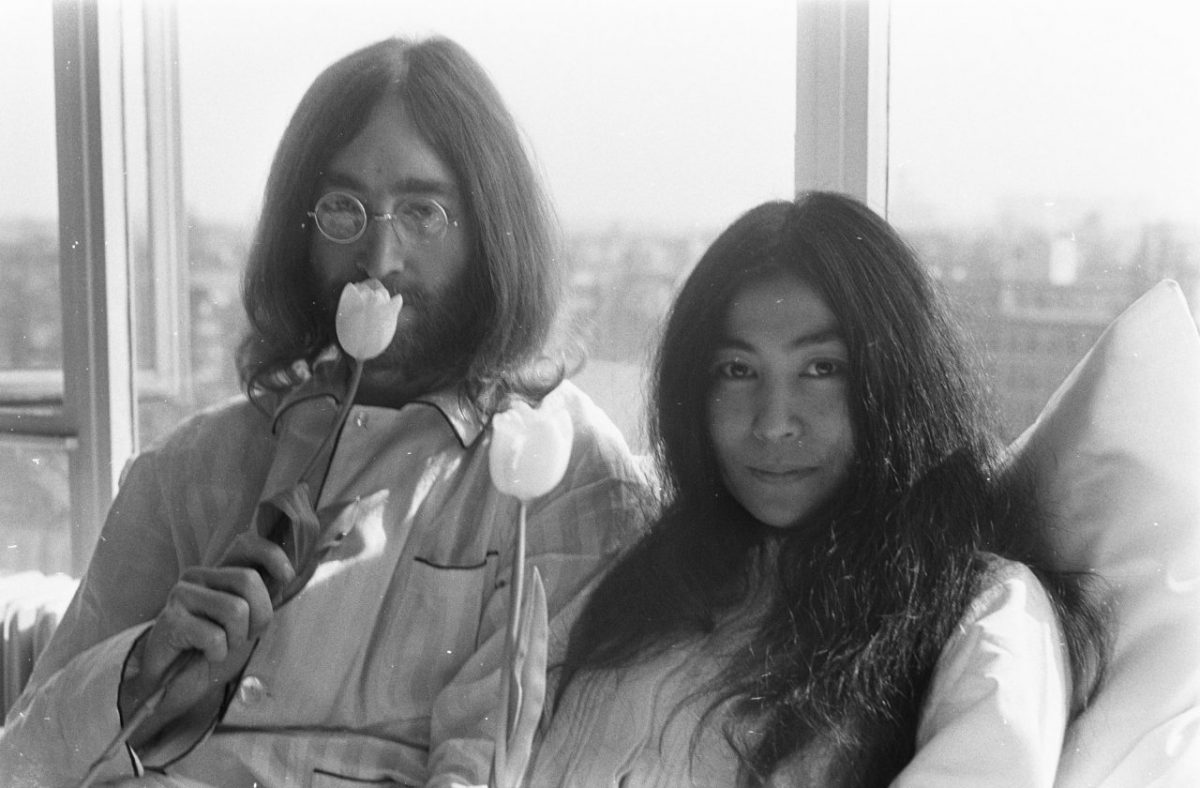 Ce l’ha fatta: Yoko Ono ha stuprato “Imagine”