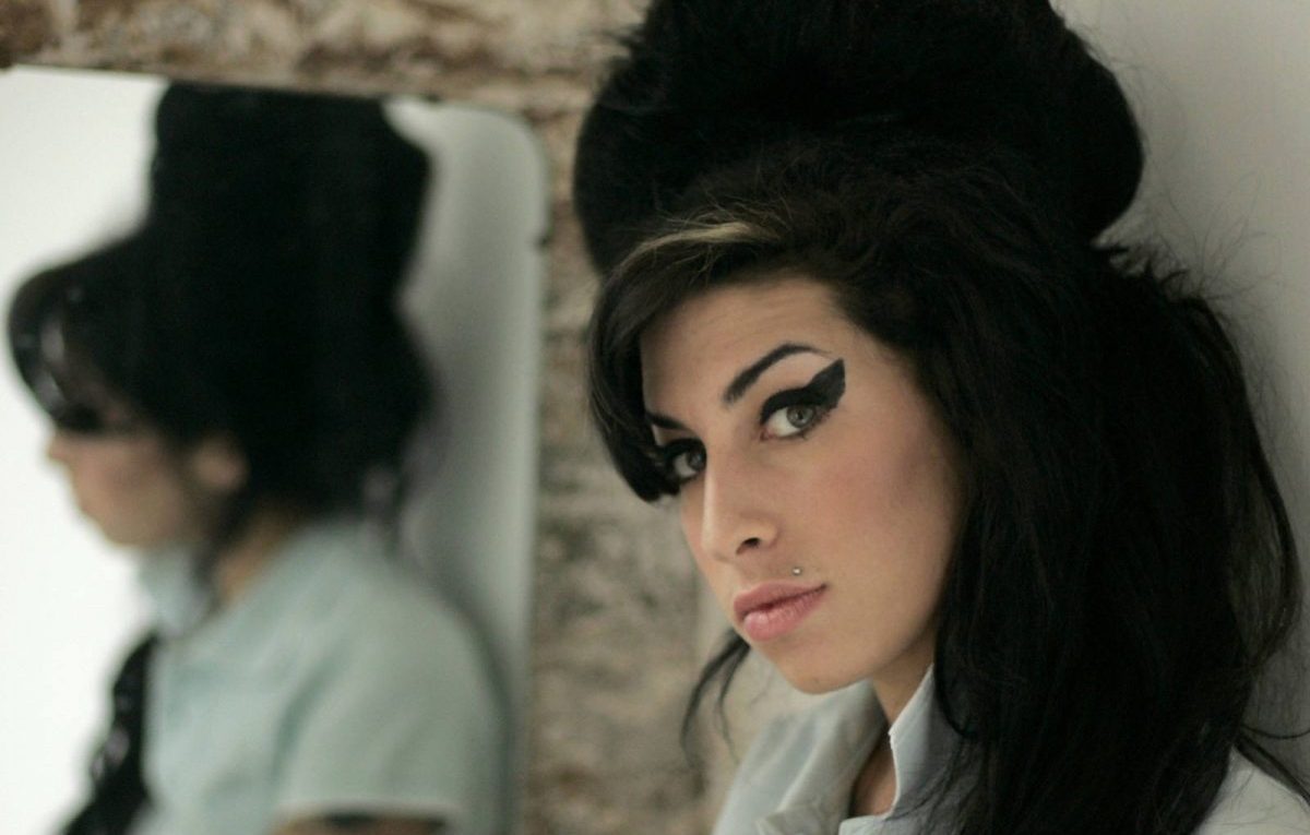 Amy Winehouse, online un video inedito dal documentario “Back To Black”