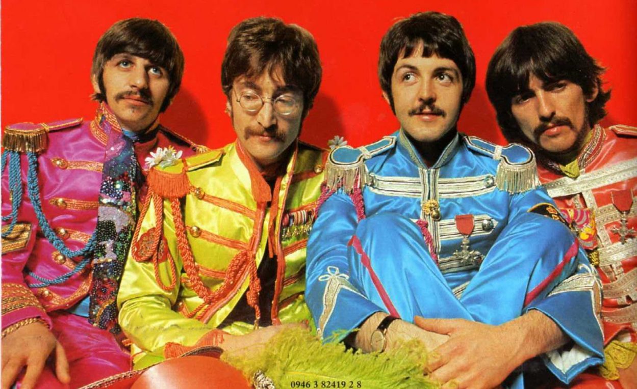 I Beatles battono Adele: è “Sgt. Pepper’s” l’album preferito dagli inglesi