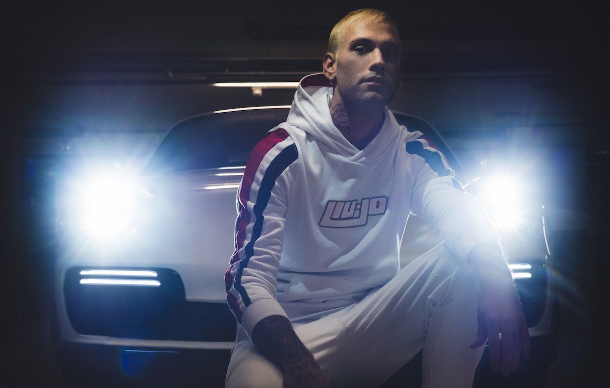 Un'immagine della collaborazione tra Mr. Rain e Liu Jo Uomo