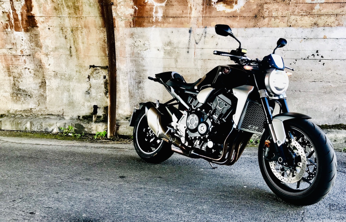 Honda CB1000R, in sella alla giapponese come sulle strade di ‘Street Hawk’