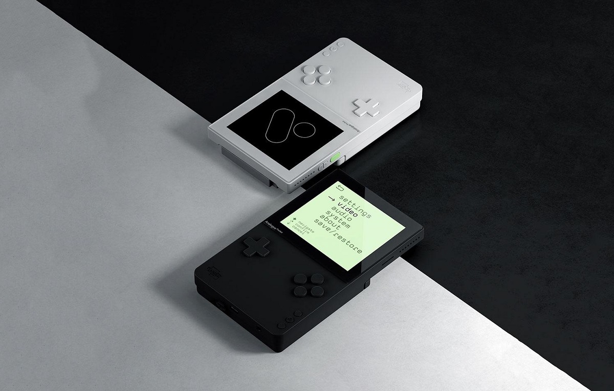 Arriva Analogue Pocket, la retroconsole per i nostalgici del Game Boy