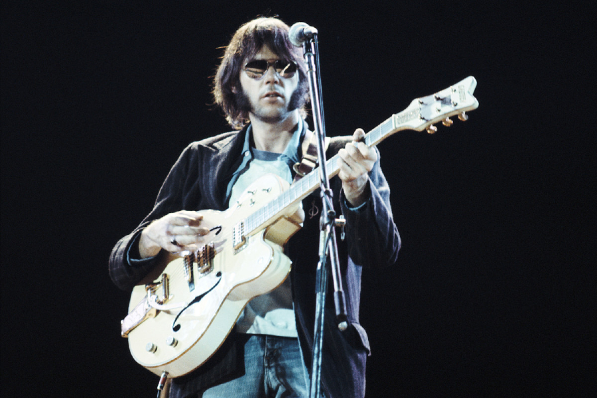 Neil Young annuncia l’uscita dell’album inedito del 1975 ‘Homegrown’ per il 2020