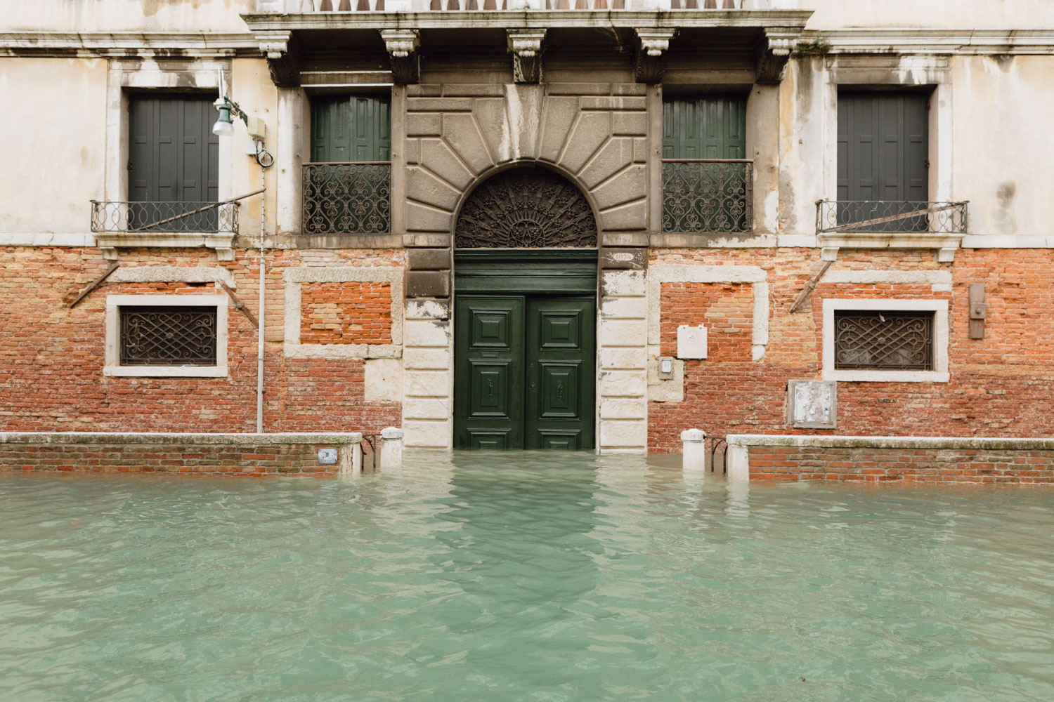 Gli attivisti ambientalisti che hanno fatto causa all’Italia per il suo ruolo nella crisi climatica