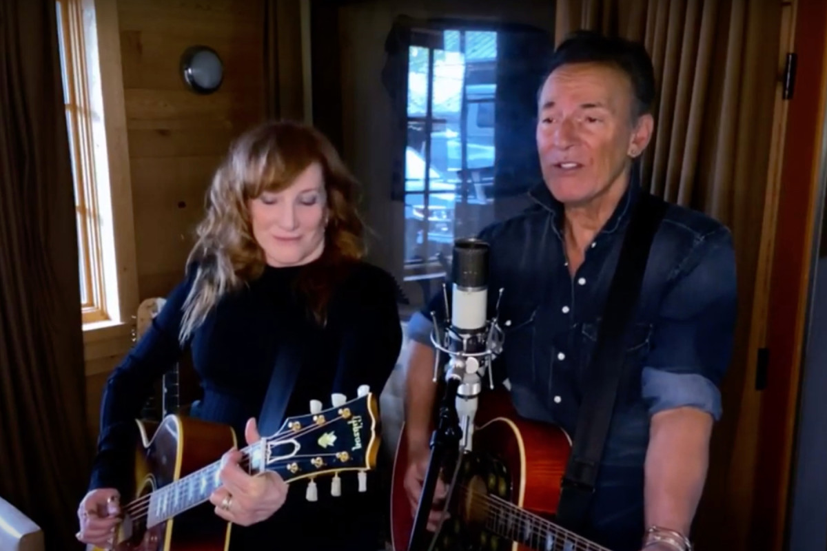Guarda Bruce Springsteen che canta ‘Jersey Girl’ per l’evento benefico