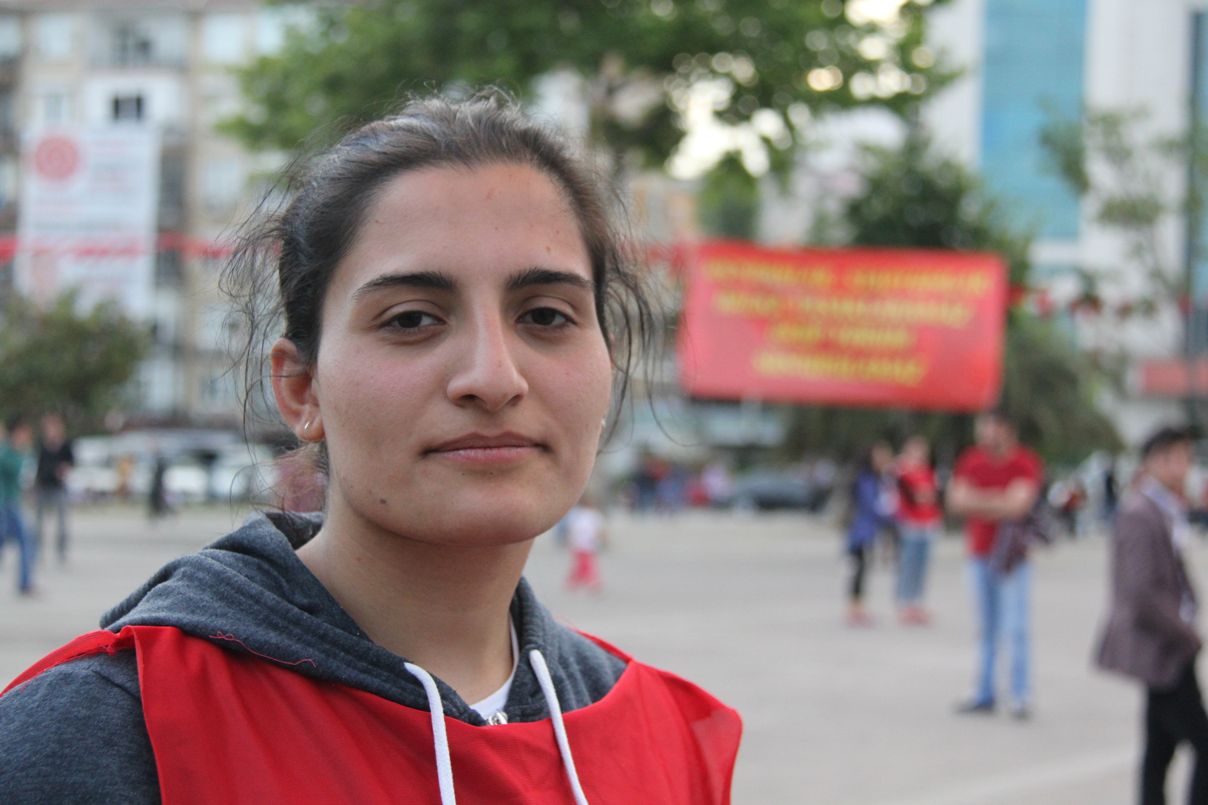 L’incredibile storia di Helin Bölek, cantante turca morta dopo un lungo sciopero della fame