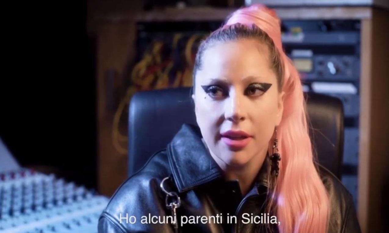 Lady Gaga piange per l’Italia: «Siete nelle mie preghiere»