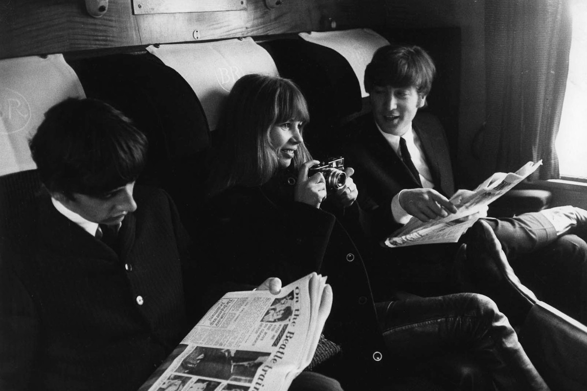 È morta Astrid Kirchherr: per prima fotografò i Beatles e ne definì lo stile iconico