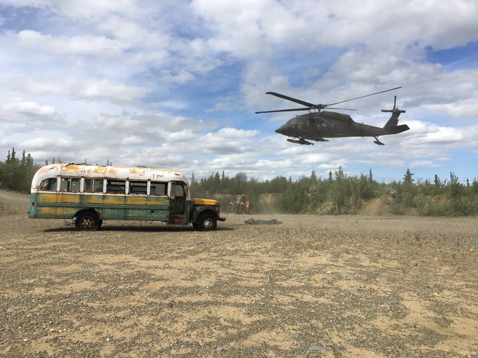 È stato rimosso il bus abbandonato di ‘Into the Wild’