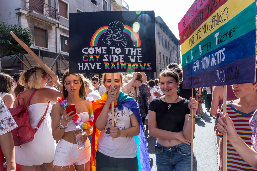 Le nuove generazioni stanno cambiando in meglio il modo in cui si parla di diritti LGBT in Italia