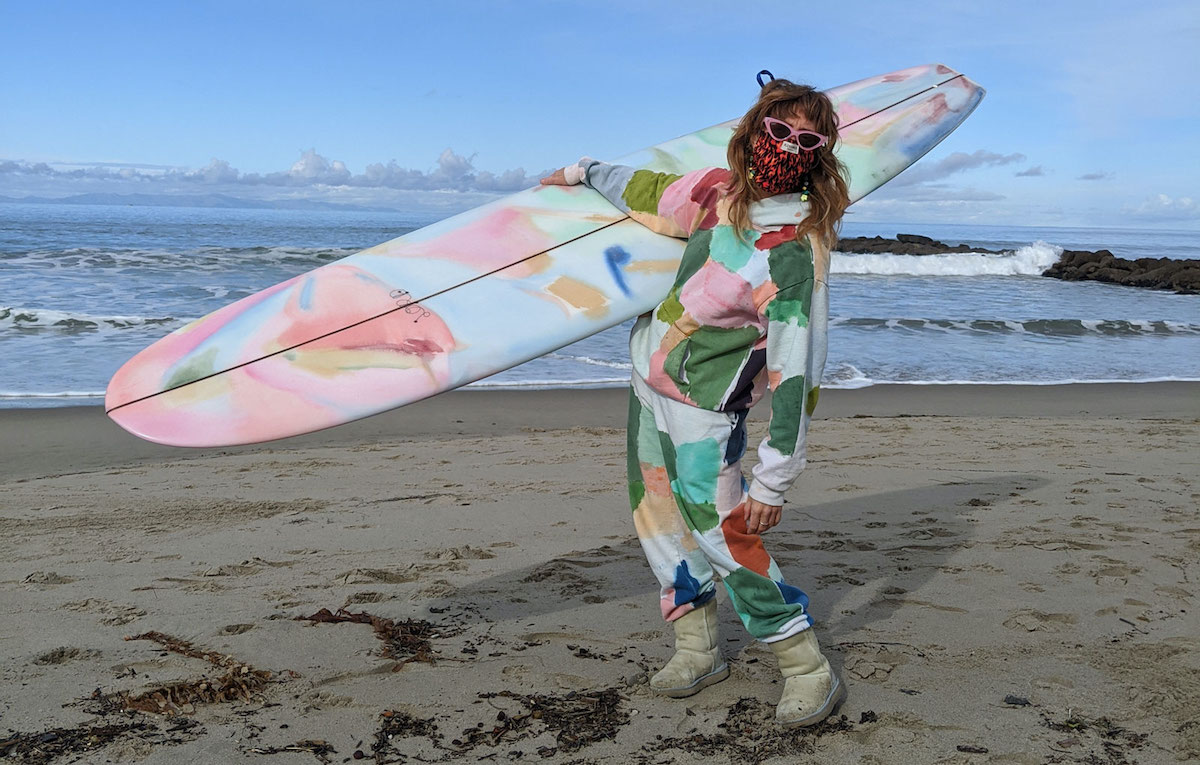 Costruire tavole da surf in un mondo maschilista: la storia di Rachel Lord