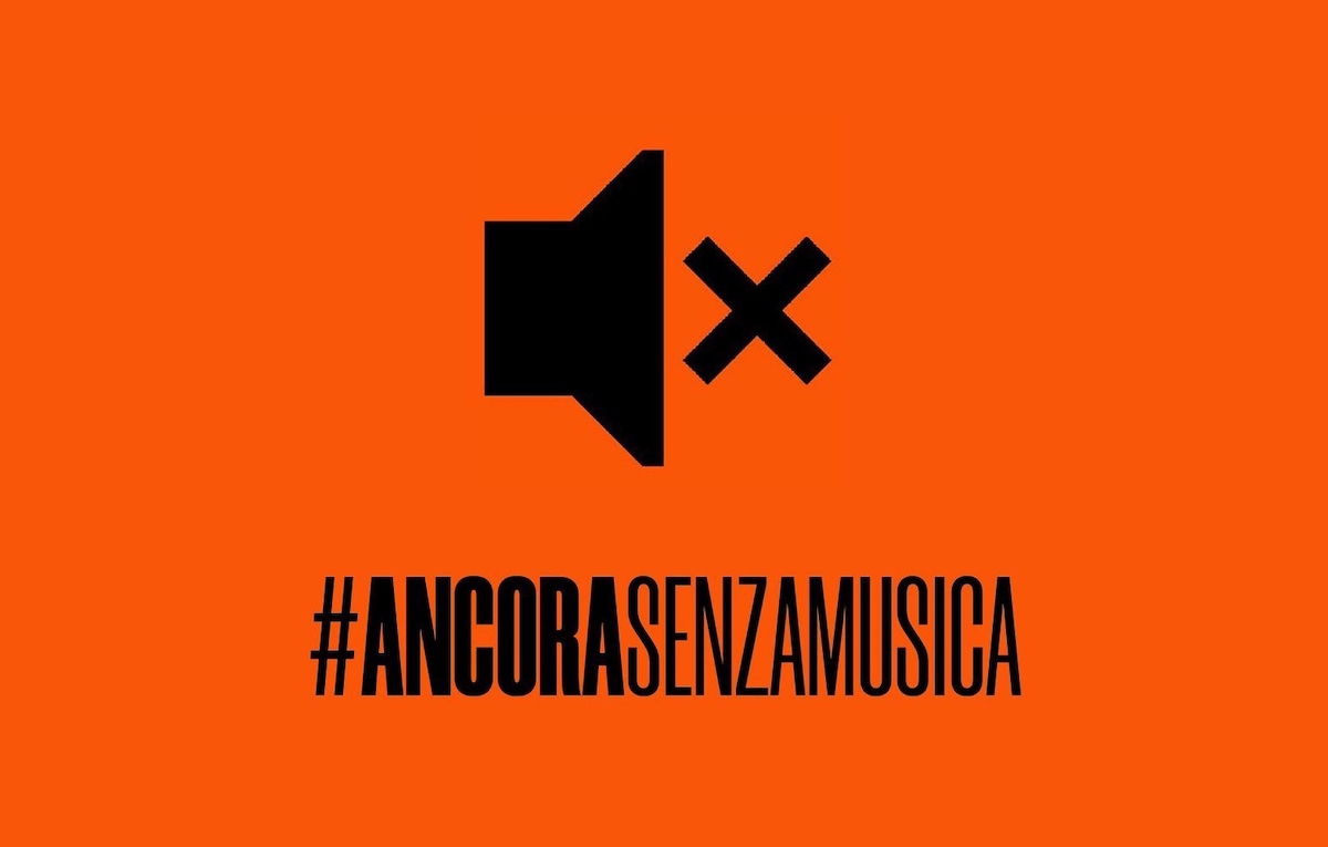I musicisti hanno trovato l’hashtag per protestare contro la fine dei concerti: #ancorasenzamusica