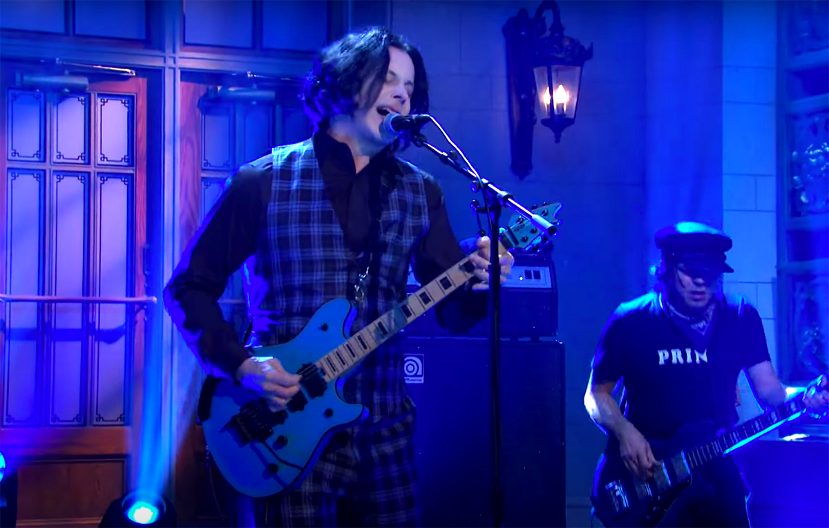 Jack White ha suonato a ‘SNL’ con una chitarra disegnata da Van Halen