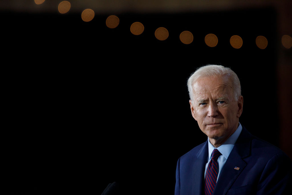 Joe Biden: “La democrazia è sotto un attacco senza precedenti”