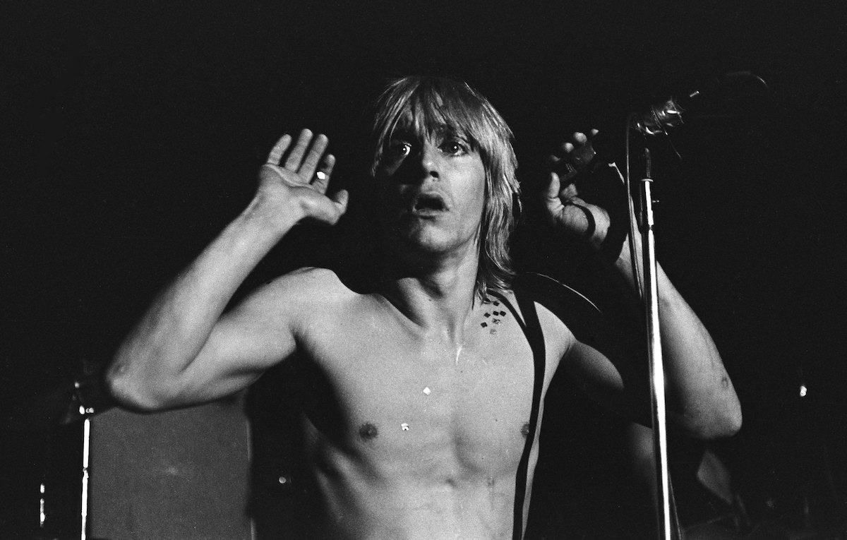 Siamo fottuti, come Iggy Pop negli ultimi concerti degli Stooges