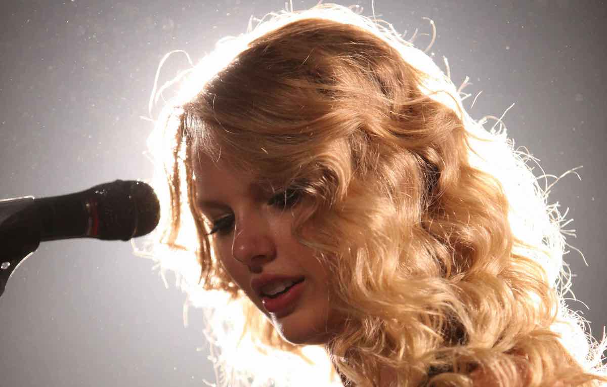 Che cos’è ‘Fearless’, l’album che Taylor Swift ha ri-registrato