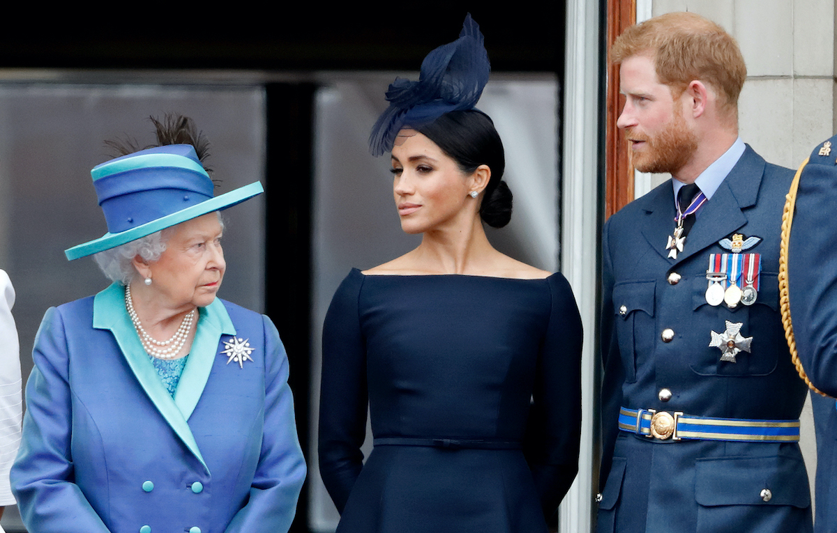 Buckingham Palace ha parlato: ecco come la famiglia reale commenta l’intervista a Harry e Meghan