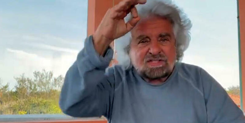 Con il suo video-sbrocco in difesa del figlio Beppe Grillo ha toccato il fondo