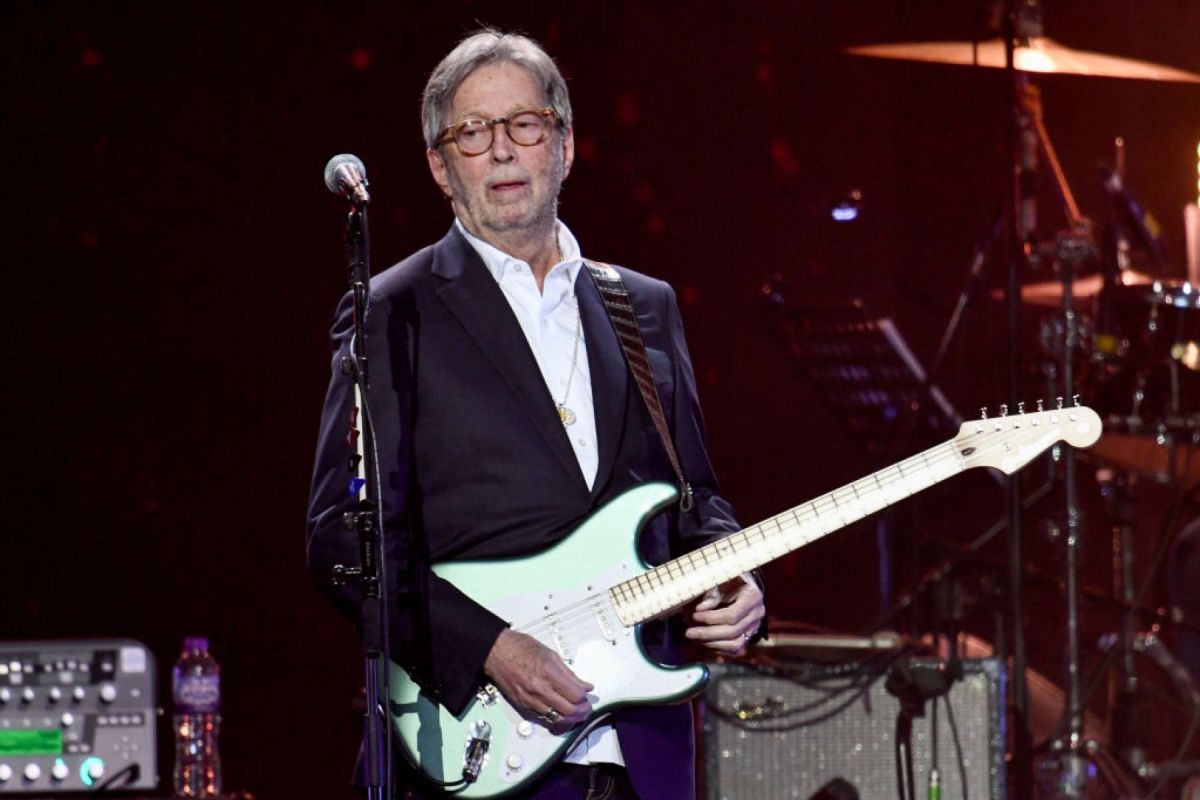 Eric Clapton non farà concerti per soli vaccinati