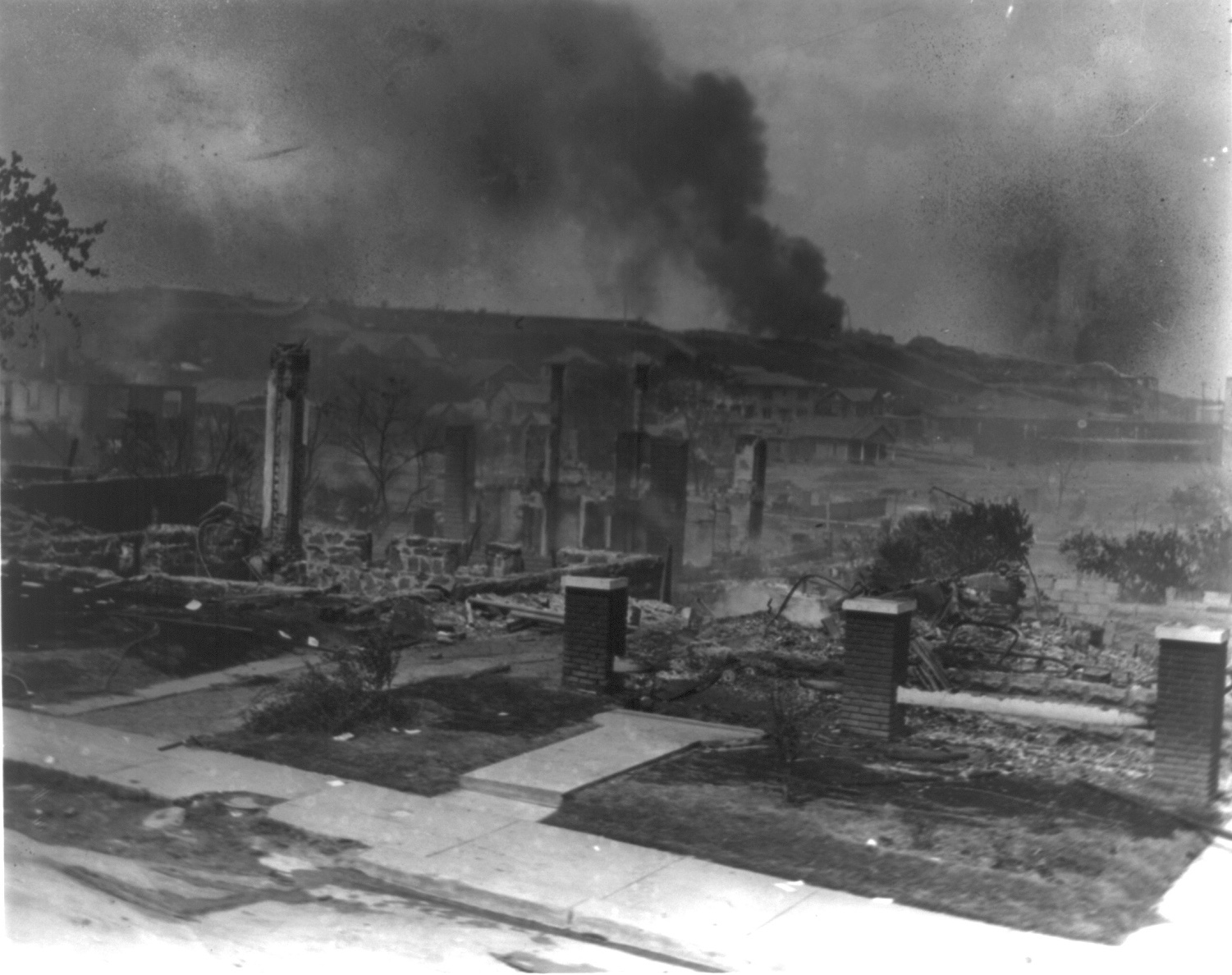 La storia della strage “dimenticata” di Tulsa, in Oklahoma, 100 anni fa