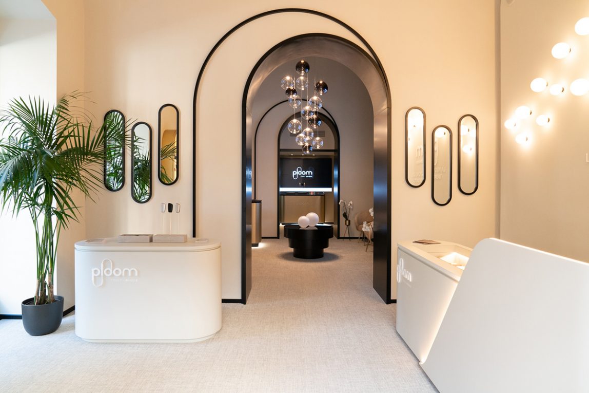 Ploom Bari flagship store