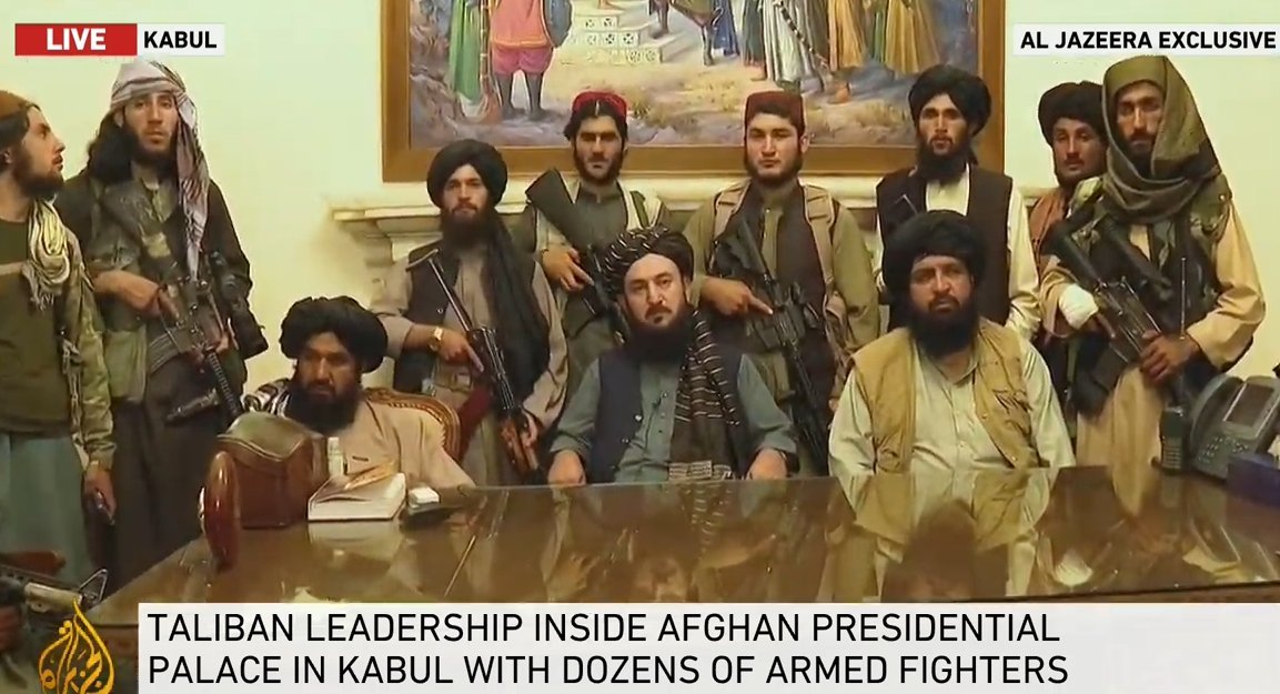Cosa è successo ieri in Afghanistan, dove i Talebani hanno riconquistato il Paese