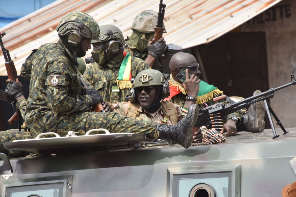 Cosa sappiamo finora sul colpo di stato in Guinea