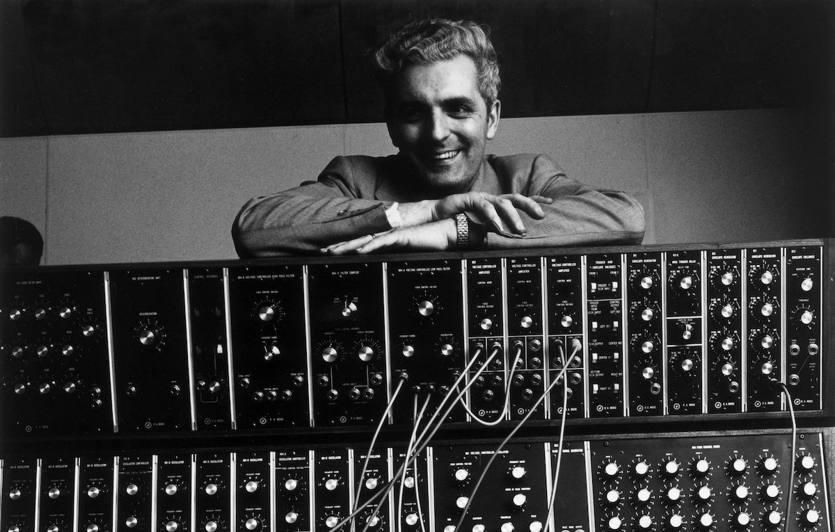 In the Moog for Love: 10 pezzi suonati col sintetizzatore di Robert Moog