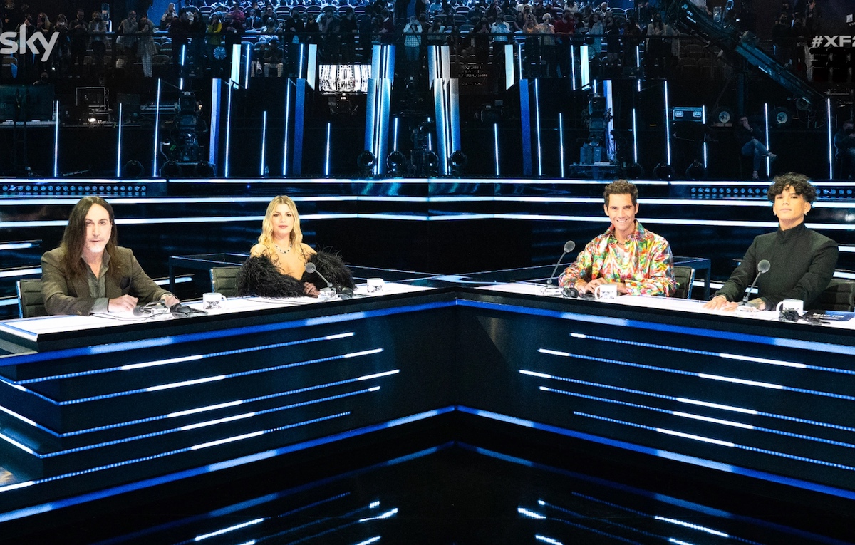 X Factor 2021, le pagelle del primo live: pubblico non pervenuto