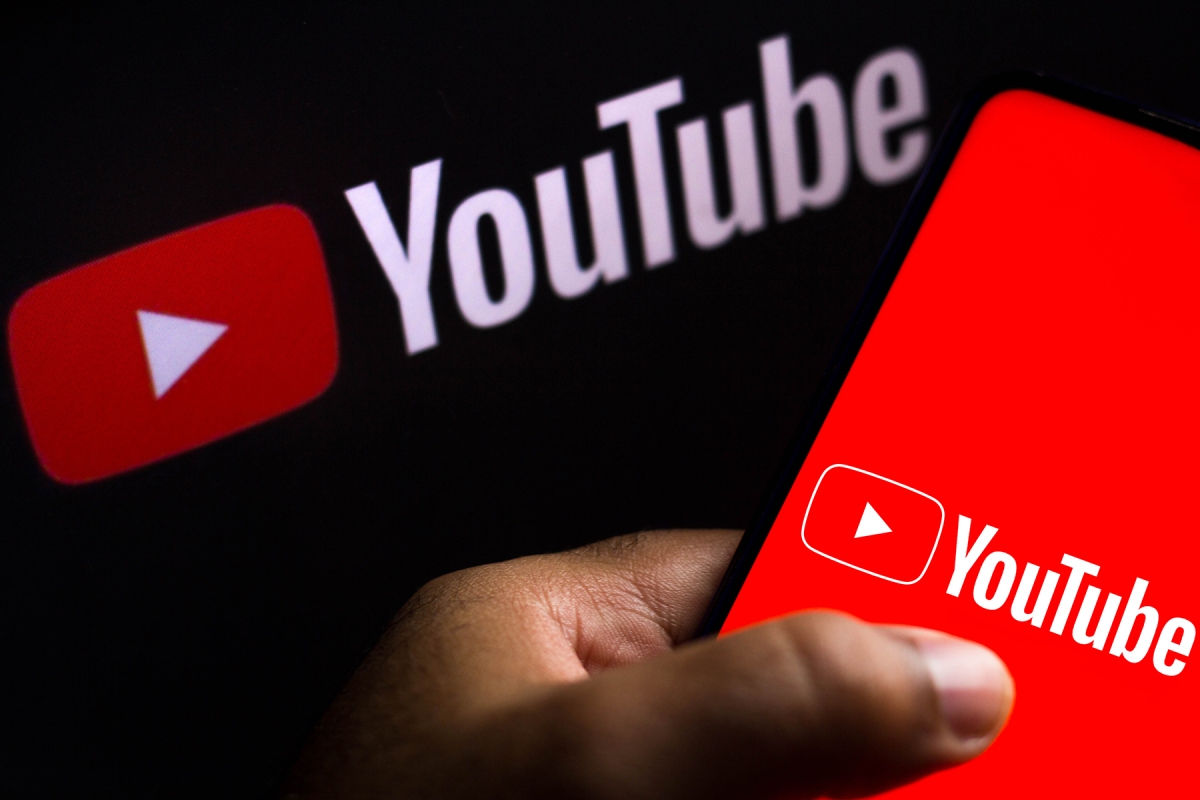 YouTube ha dichiarato guerra ai video complottisti, e per ora sta perdendo