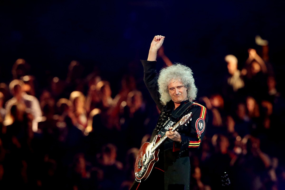 Coachella: Brian May sale sul palco di Benson Boone per suonare ‘Bohemian Rhapsody’